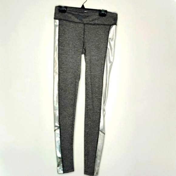 Forever 21 Silver leggings - Picture 1 of 9